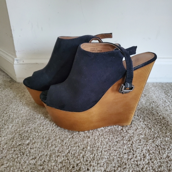 High Heel Wedges - Picture 3 of 4